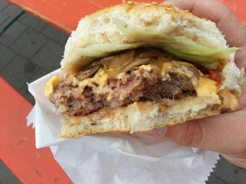 Für mich ein absolutes Muss: Der Empire Burger von John's Burger Box